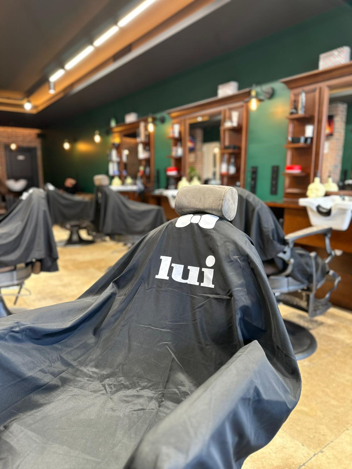 Photo Lui Coiffeur — ambiance salon