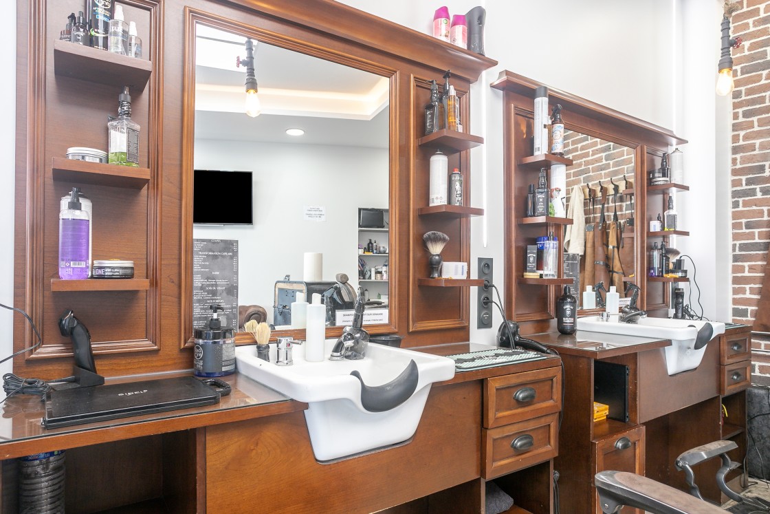 Ambiance du salon Lui Coiffeur Draguignan — barbier Draguignan (photo 3)