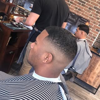 Ambiance du salon Lui Coiffeur Draguignan — barbier Draguignan (photo 6)